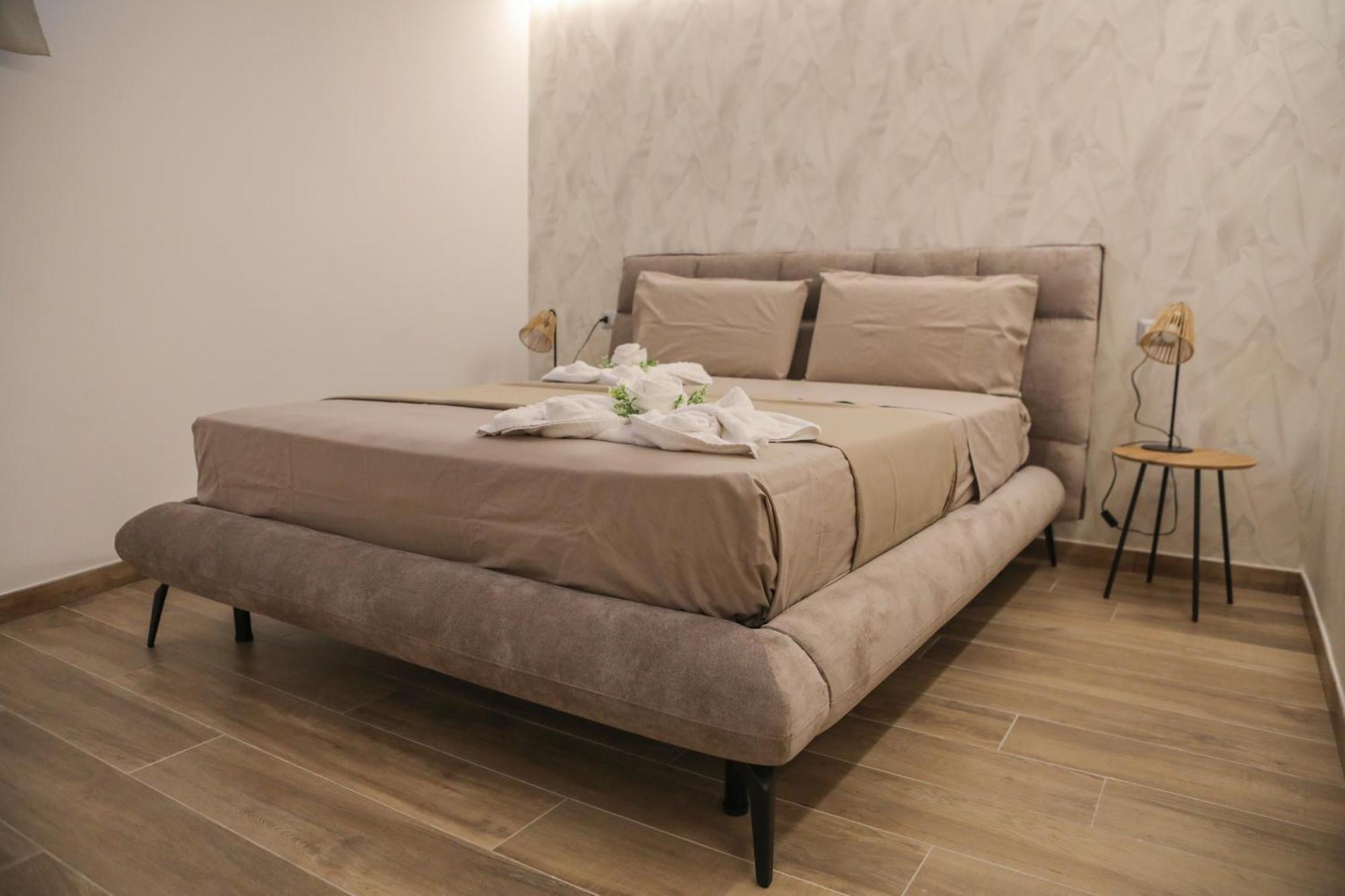 Ferienwohnung Luxury Regina 14 Bari Exterior foto
