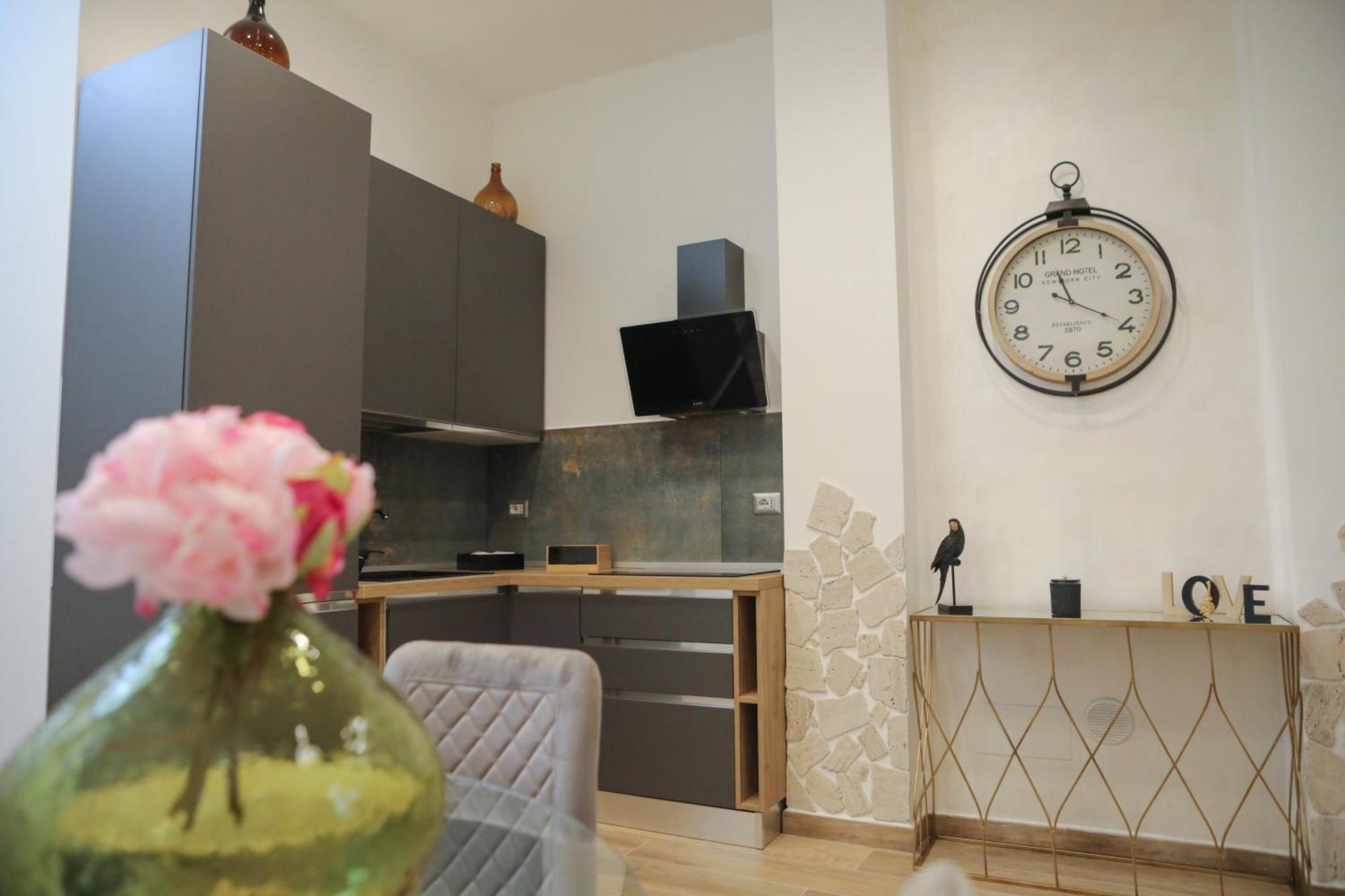 Ferienwohnung Luxury Regina 14 Bari Exterior foto
