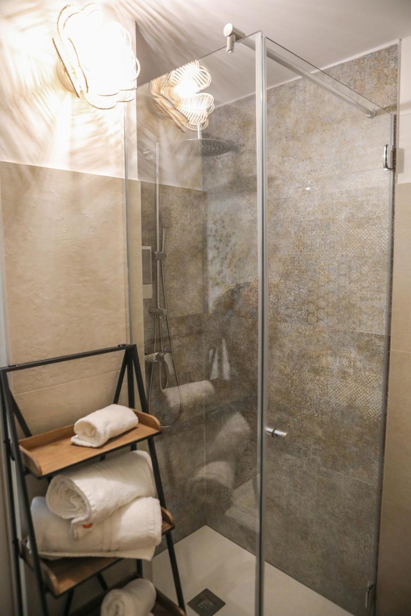 Ferienwohnung Luxury Regina 14 Bari Exterior foto